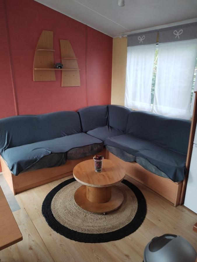 Mobil-Home Coin De Paradis En Cote D'Opale Sur Terrain Prive Et Sa Caravane Hermelinghen Exterior photo